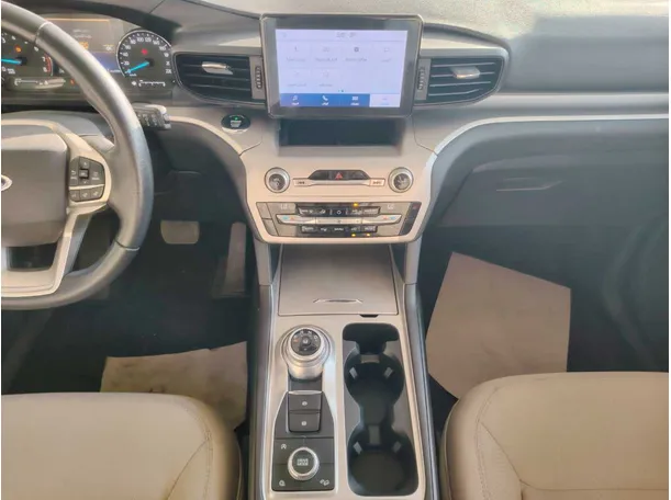 Car image 21