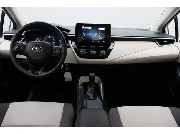 Car image 14