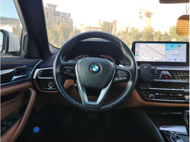 Car image 21