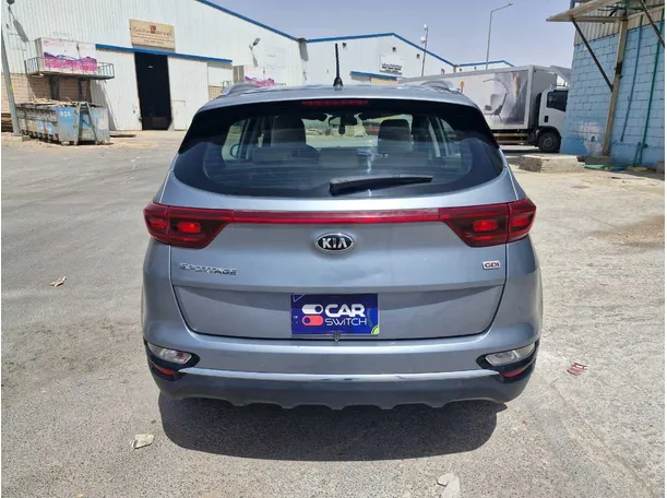 Car image 6