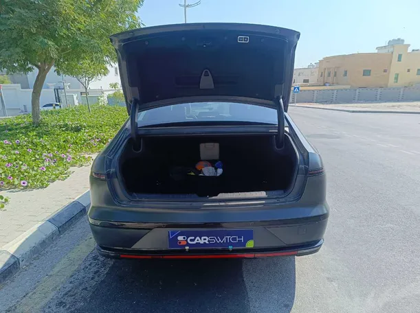 Car image 31