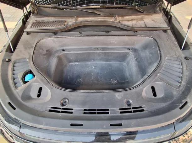 Car image 21