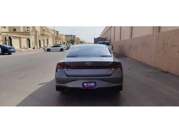 Car image 6