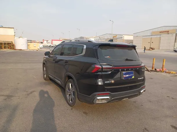 Car image 7