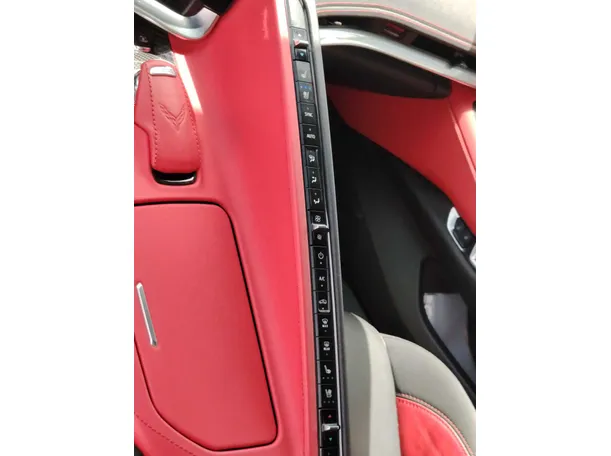 Car image 24