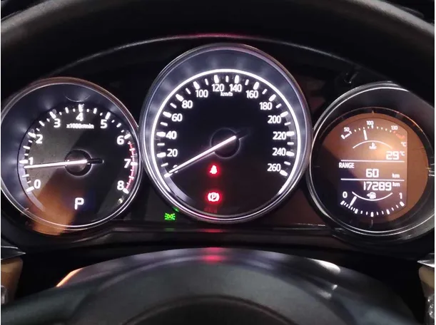Car image 26