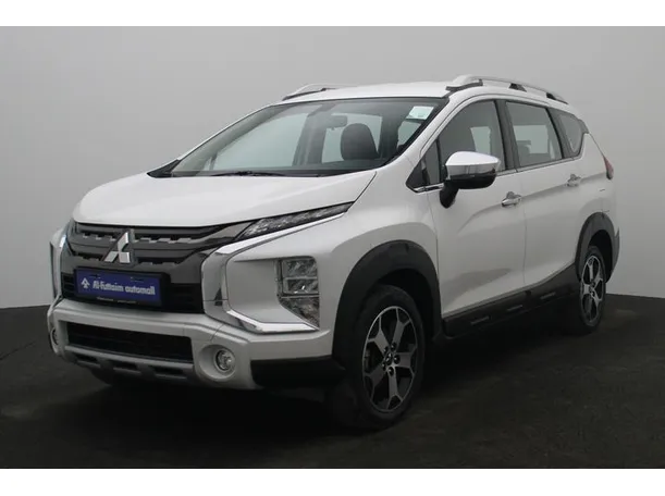 2023 ميتسوبيشي إكسباندر كروس في أبوظبي