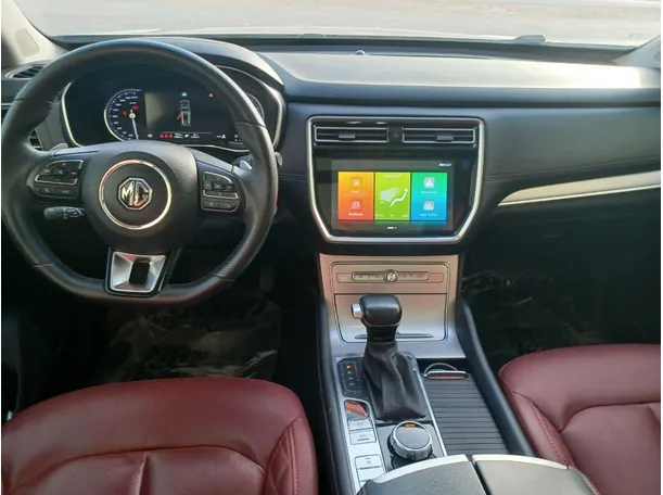 Car image 16