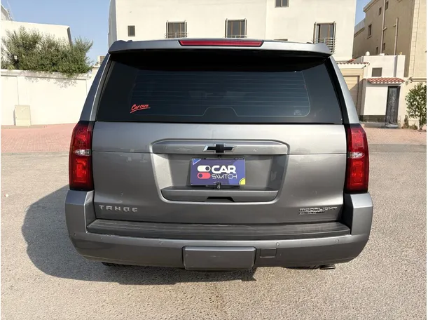 Car image 6