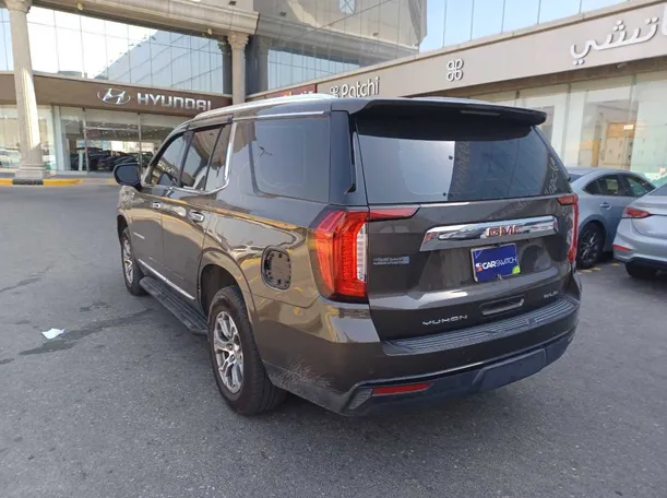 Car image 7