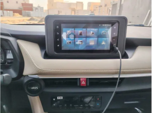 Car image 25