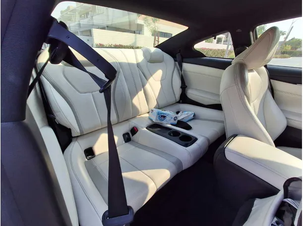 Car image 13