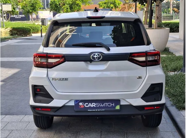 Car image 6