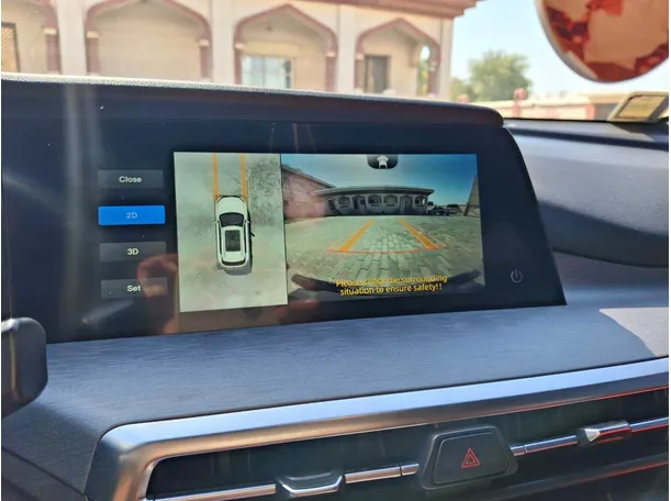 Car image 16