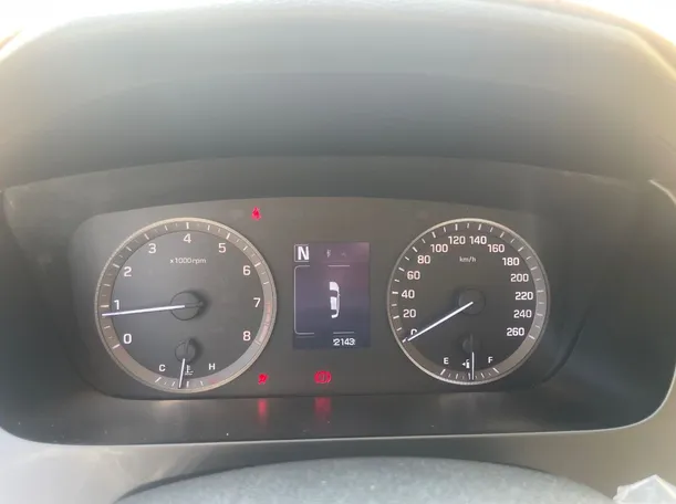 Car image 20