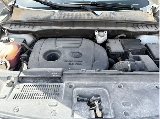 Car image 30