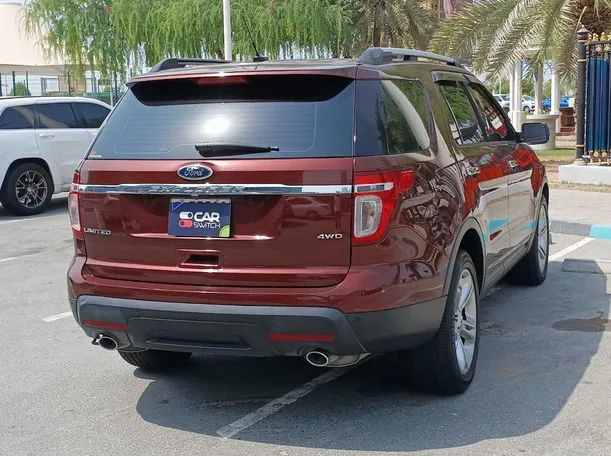 Car image 5