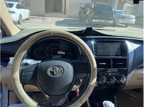 Car image 20