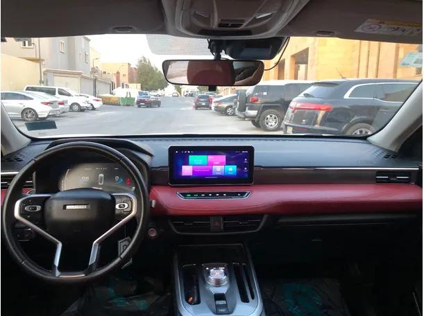 Car image 15