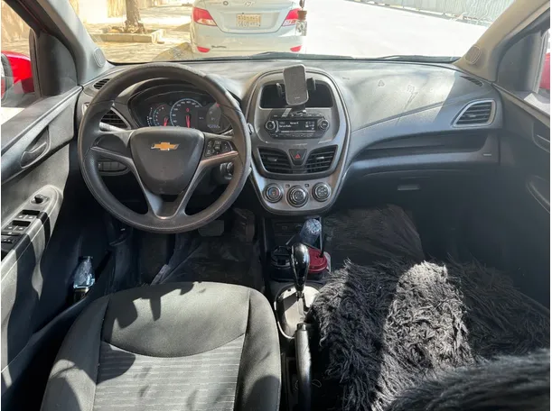 Car image 15