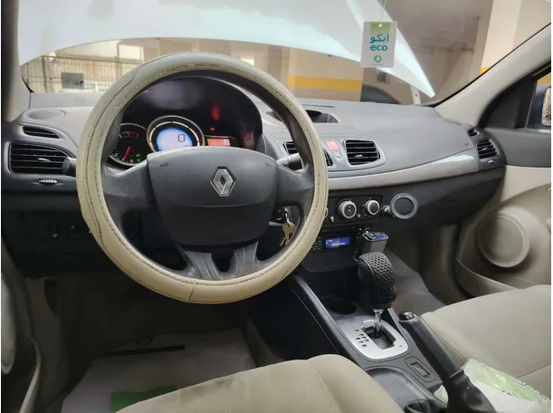 Car image 28