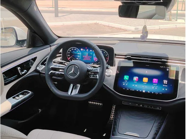 Car image 22