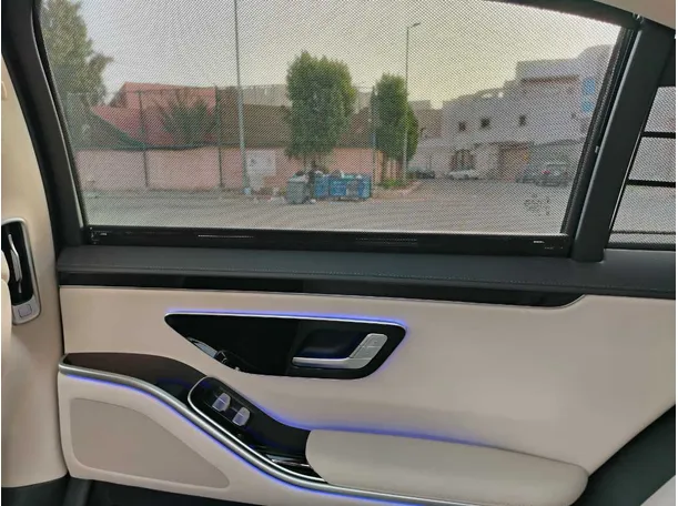 Car image 36