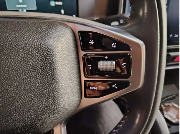 Car image 39