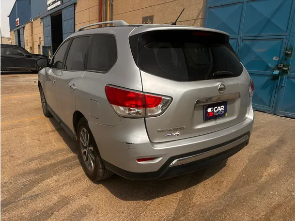 Car image 7