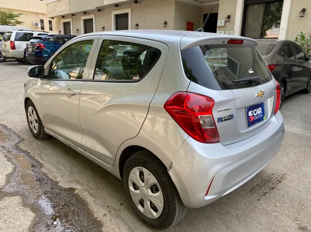 Car image 7