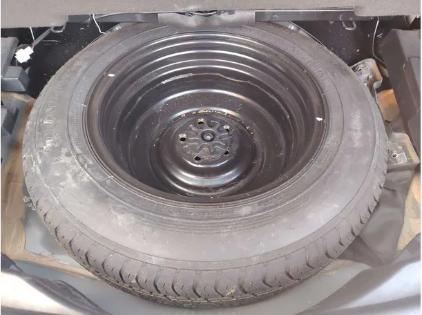 Car image 31