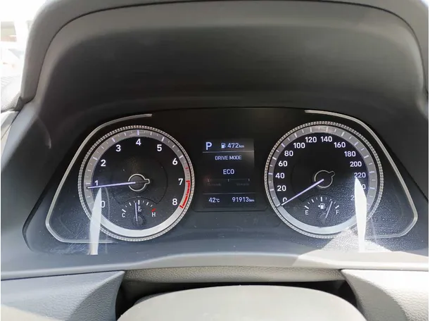 Car image 20