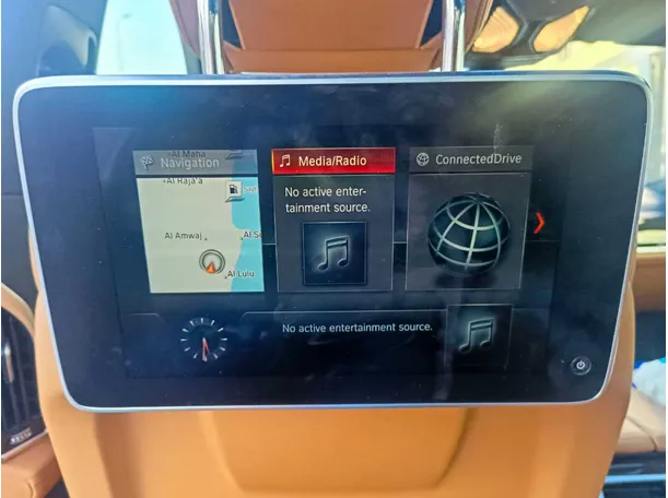 Car image 36