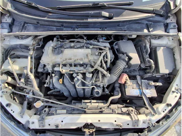Car image 19