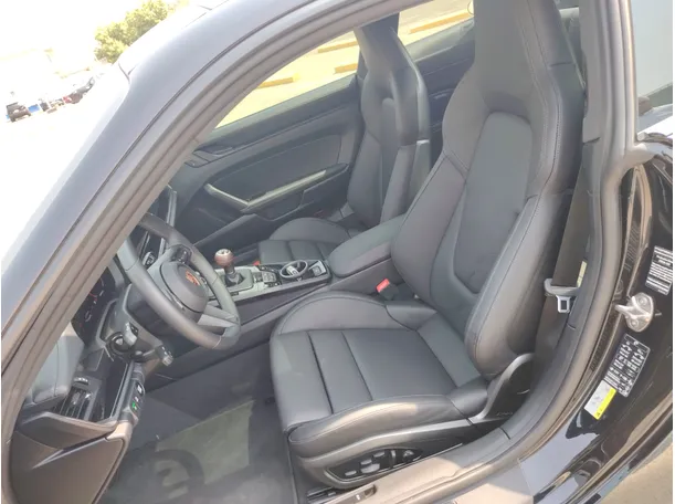 Car image 13