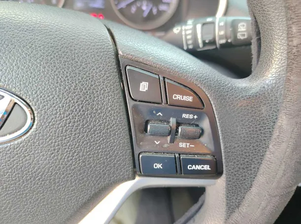Car image 35