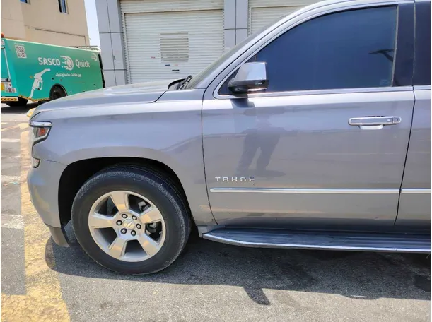 Car image 9