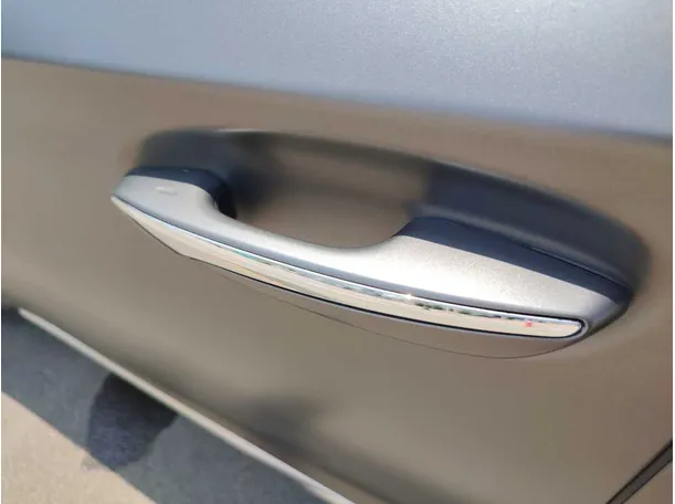 Car image 41