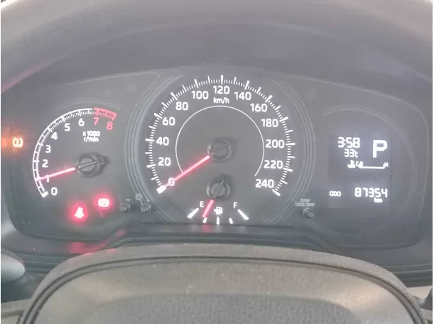 Car image 25