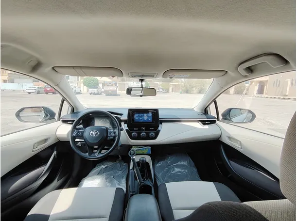 Car image 17