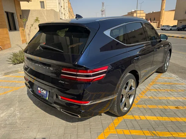 Car image 5