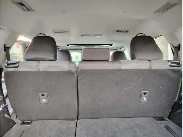 Car image 29