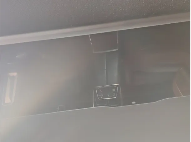Car image 31