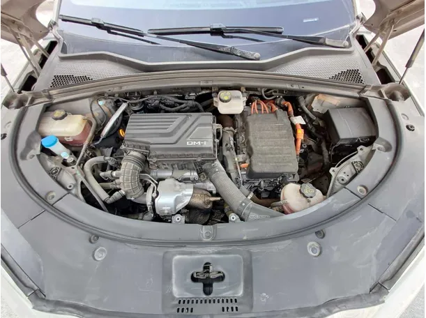 Car image 21