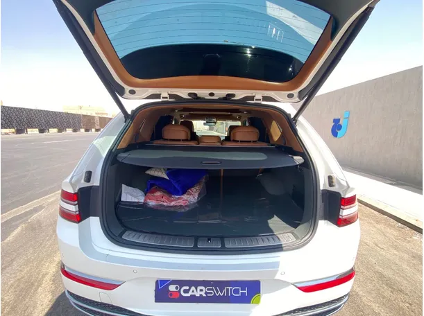 Car image 25
