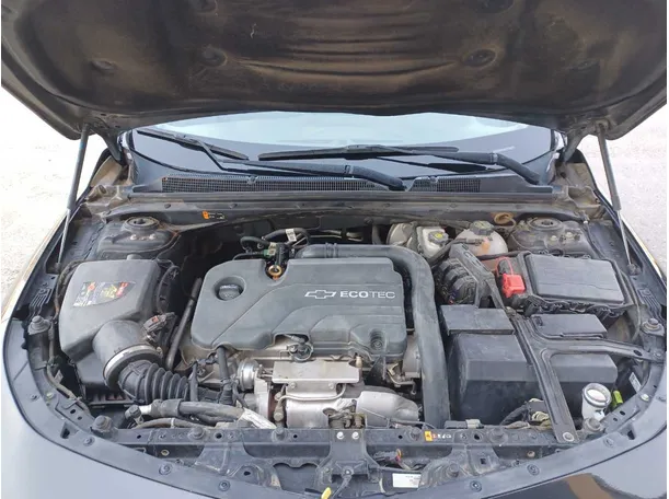 Car image 25
