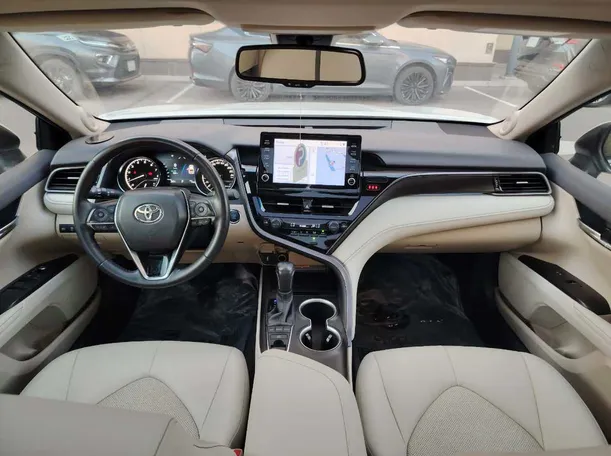 Car image 21
