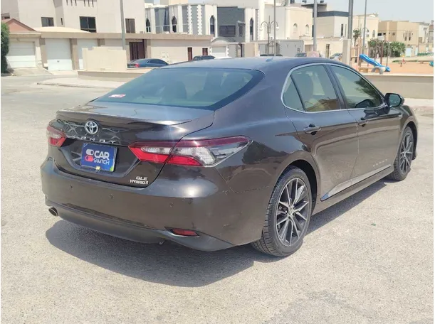 Car image 5
