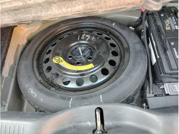 Car image 41