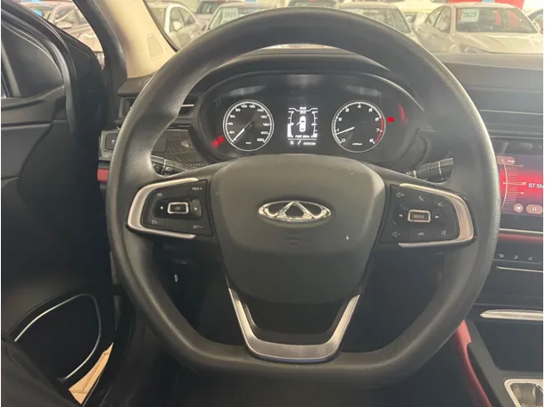 Car image 11